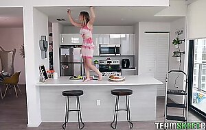 Extra small sex bomb, Kara Lee, JMac
