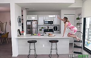 Extra small sex bomb, Kara Lee, JMac