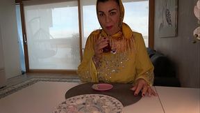 Muslim Arab Stepmom In Hijab Fucked By Her Horny Stepson