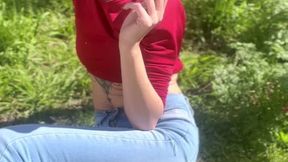 smoking + jeans + Water games ???? perfect!