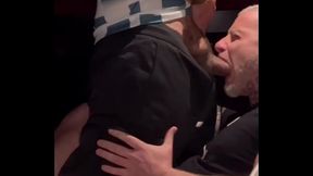 Recebendo pica grossa no cinema!