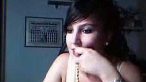 Brunette webcam whore teased me with her mad curves