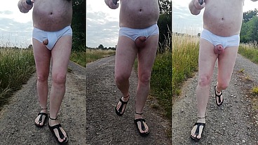 Geiler FKK Spaß in der Natur mit weißer Unterhose