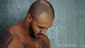 Tall muscled Pierce Paris and Jason Vario  each others cocks before anal se