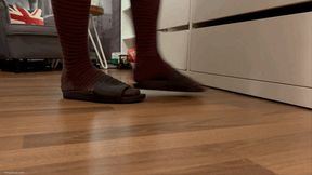 OLD SOCKS AND STINKY WORN SLIPPERS - MOV HD