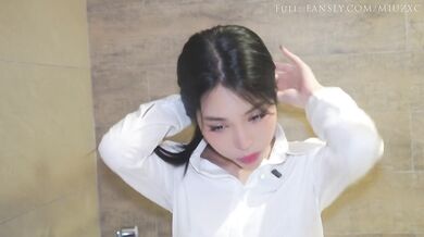 Live with my stepmom part 1 / miuzxc / MASTURBATE &