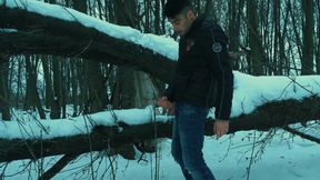 Winter Jerking off on the Tree
