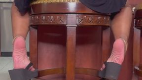 THONG FLIP FLOP TEASE