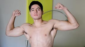 Muscular dude Lucas Garza jerking his huge cock in HD