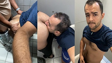 FODI COM UM CASAL NO BANHEIRO PÚBLICO, MCHÃO ME COMEU E EU FODI O NAMORADINHO DELE.