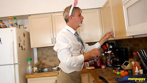 Richard Lennox Flaunts His Dick & Balls While Jacking Off
