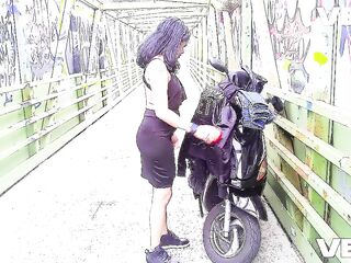 Outside On Bike Path Nyc Solo Female Yoga MILF Manhattan Singles