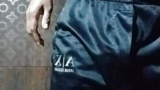 หนุ่มนักศึกษาชาวอินเดียสุดหล่อช่วยตัวเองในท่า 69 ก่อนที่จะมีเซ็กส์ทางทวารหนักอย่างเร่าร้อน