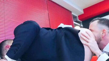 Lawyer Frankly Fox nails his booty on the thick coc