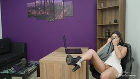 my boss discovers me masturbate at work