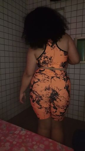Light-Skinned Black Beauty  Passionate Kisses &amp; Big Booty