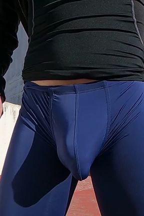 This Is for the Men: We Can Be Provocative Too, slo Motion Bulge