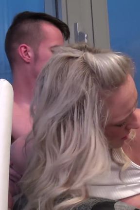 Slutty Amber Deen gets slammed by Sam Bourne