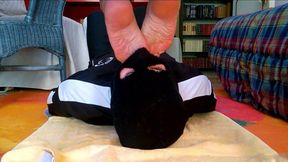 RED SMELLY LONG SOLES DRILLING MY THROAT