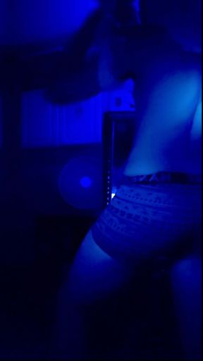 D J.SMOKE&lt;br /&gt;
&lt;br /&gt;
TURNIN UP THA HEAT