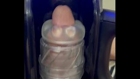 CASTIGO DE CASI 20 MINUTOS CON MASTURBADOR EN VELOCIDAD ALTA AL FINAL ME TEMBLARON LAS PIERNAS Y EL PENE QUED&Oacute_ MUY SENSIBLE