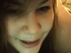 La grosse pute se fait baiser par un mec du net