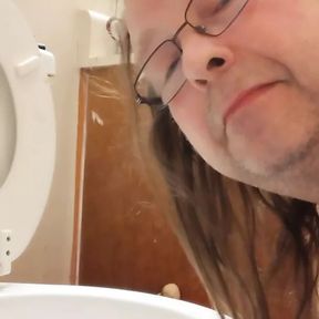 Jeff&#039;s Head In The Toilet