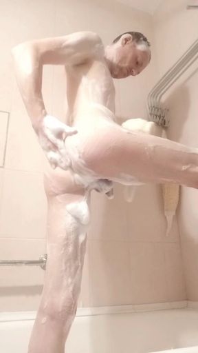 Playing with My Mancunt and Clit in the Shower