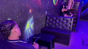 Liberei minha namorada pro DJ fizemos dp nela no meio da balada