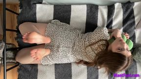 My Sexy Soles on Bed - Beautiful Teen - HD MP4