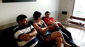 perla lopez esposa ninfomana , los dos maridos trabajan y se trae dos tipos en su desesperacion por cojer, uno se cansa y se va, el otro trae otro amigo para seguir cojiendola, mas t