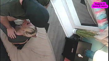HAIRY MAN POKING TRANNY&#039_S HOLES