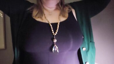 Lady Harland's new smokey quartz necklace