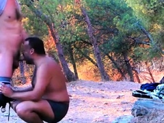 Amateur cruising in the woods