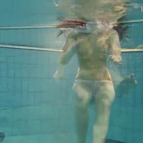 Teen loses her panties underwater