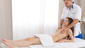 ”Cutie came to her Boyfriend for a massage & everything turned into ass fucking”