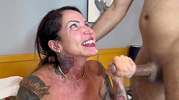 Fodi a buceta da Elisa Sanches com muita vontade ( Completo)