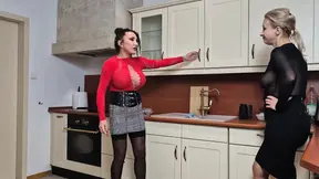 Amateur lesbians squirt in stockings during kitchen playtime