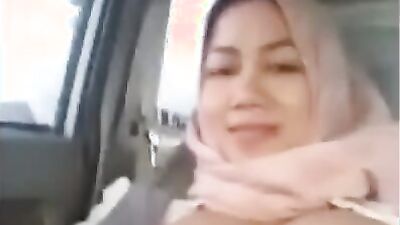 Compilation of amateur Muslim women having sex and giving blowjobs