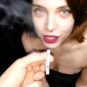 Bauty Stranger Girl In Club Toilet Sucked Dick For Cigaret And Give Fucked Her Wet Pussy