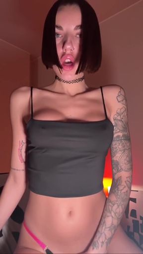 Amateur solo girl masturbates at home