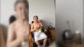Amateur Granny Tugging A Cock In Pov Mode