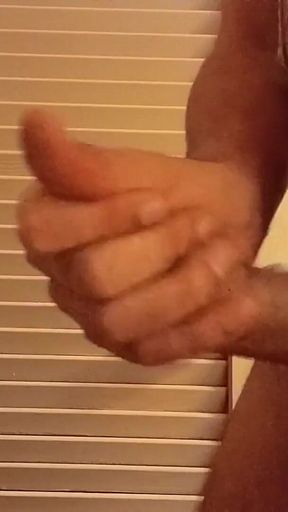 Quickie Precum Masturbate