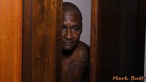 Cunhada safada provocou bem e empurrei fundo no cuzinho dela