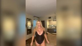 tasha reign talking dirty to you! nice bouncing tits & butt!