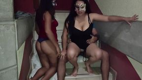 hacemos un trio en los pasillos del hotel, adrenalina pura, creo que nos pillaron / parte 2 / / chloebearwolf / leandrozimmer