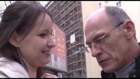 Big ass babe loves mature cock in mouth in pussy