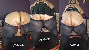 Big ass huge thighs ssbbw bouncing on trampoline