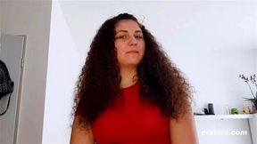 Intimate Moments mit Isi B