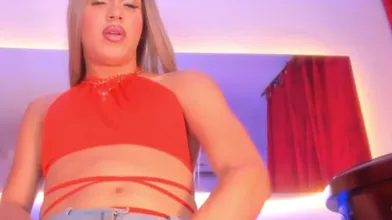 Shemale Masturbating Massively In Front Of Her Big Dick